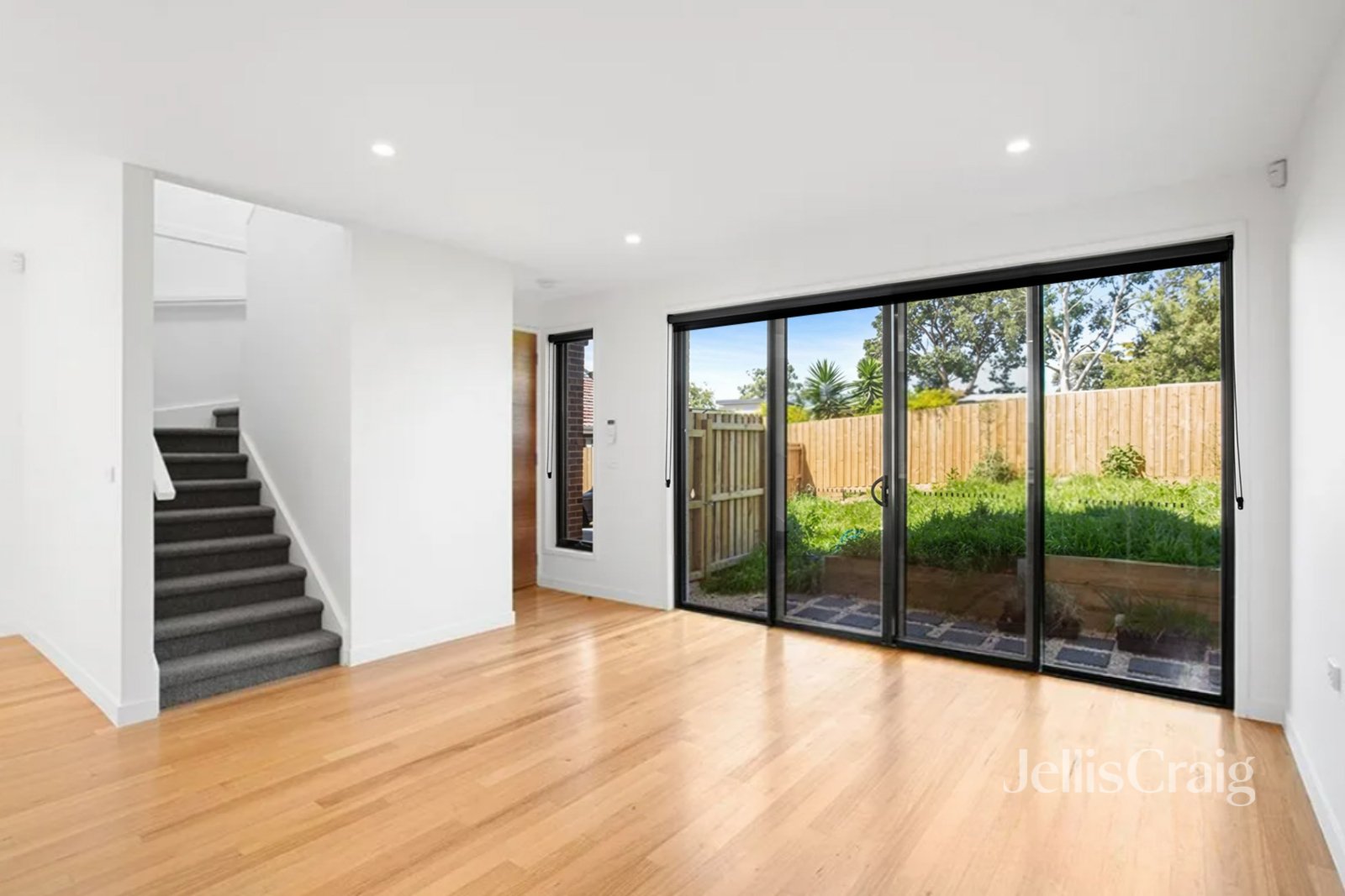 3/101 Hailes Street, Greensborough image 2