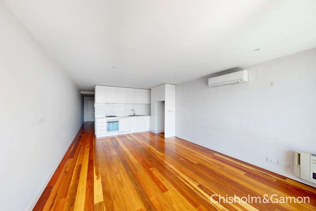 310/126 Chapel Street, St Kilda image 2