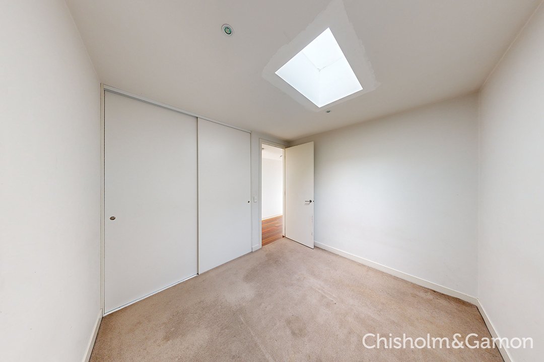 310/126 Chapel Street, St Kilda image 6
