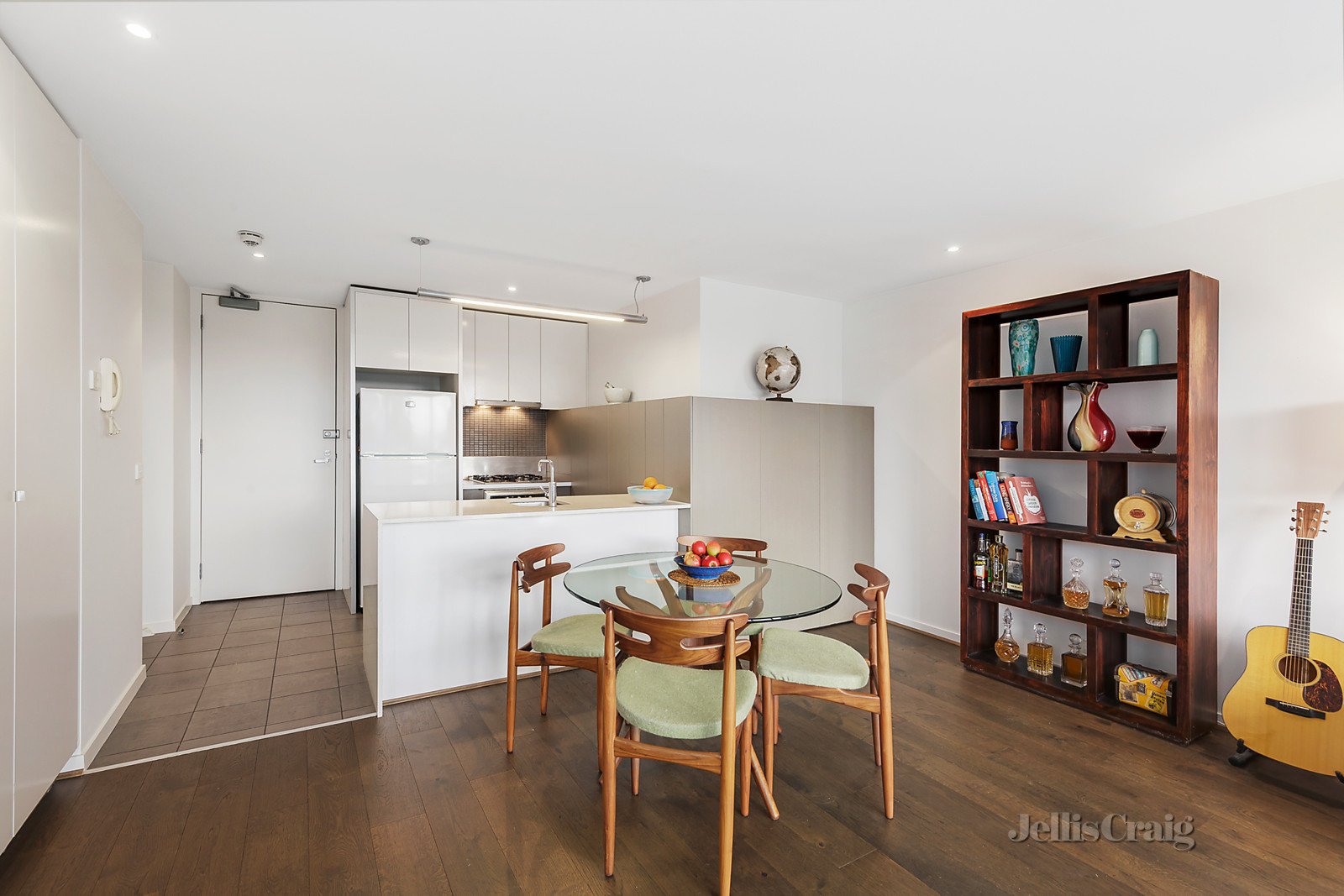 310/151 Burwood Road, Hawthorn image 2