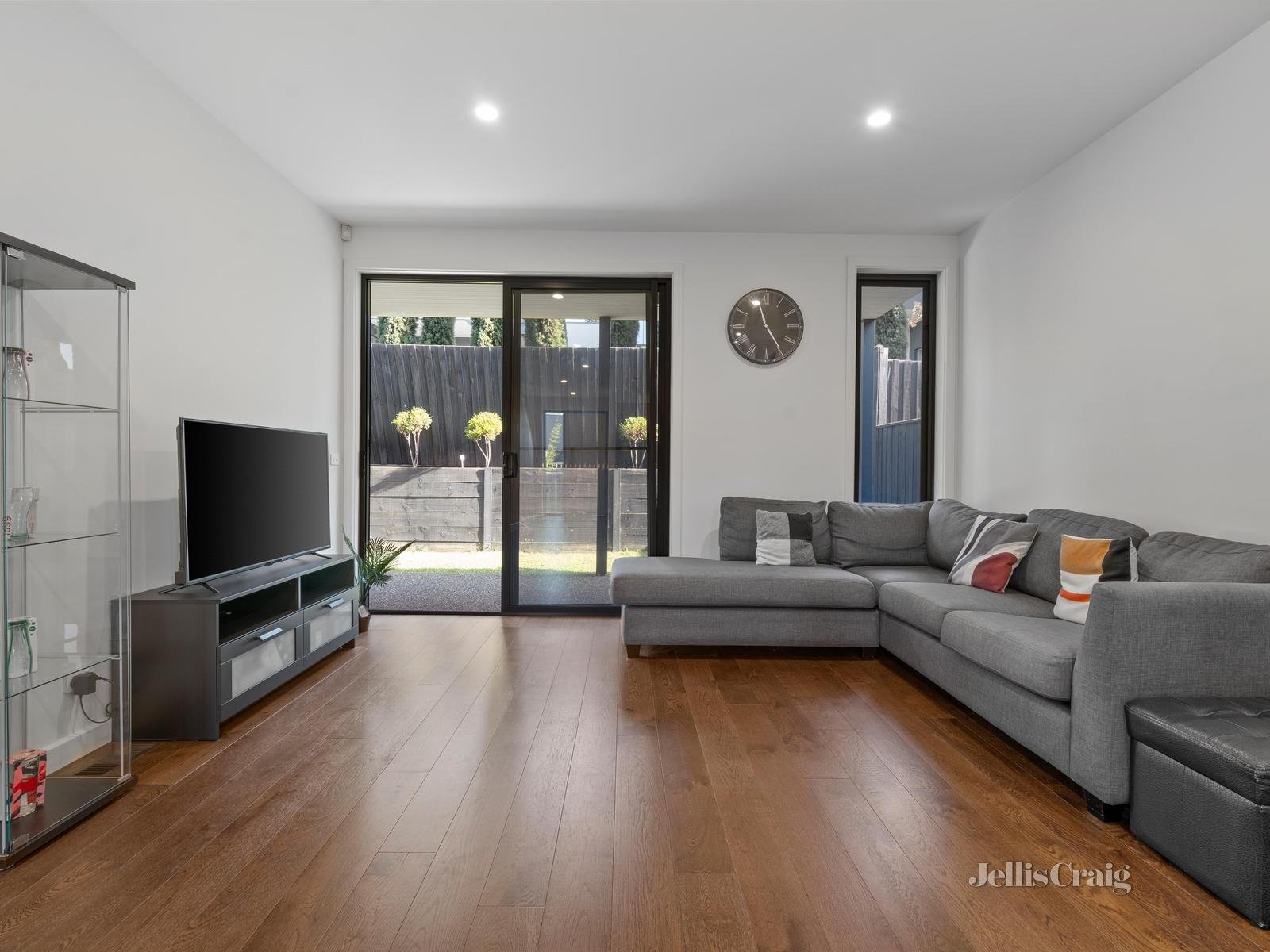3/102 Atkinson Street, Templestowe image 5