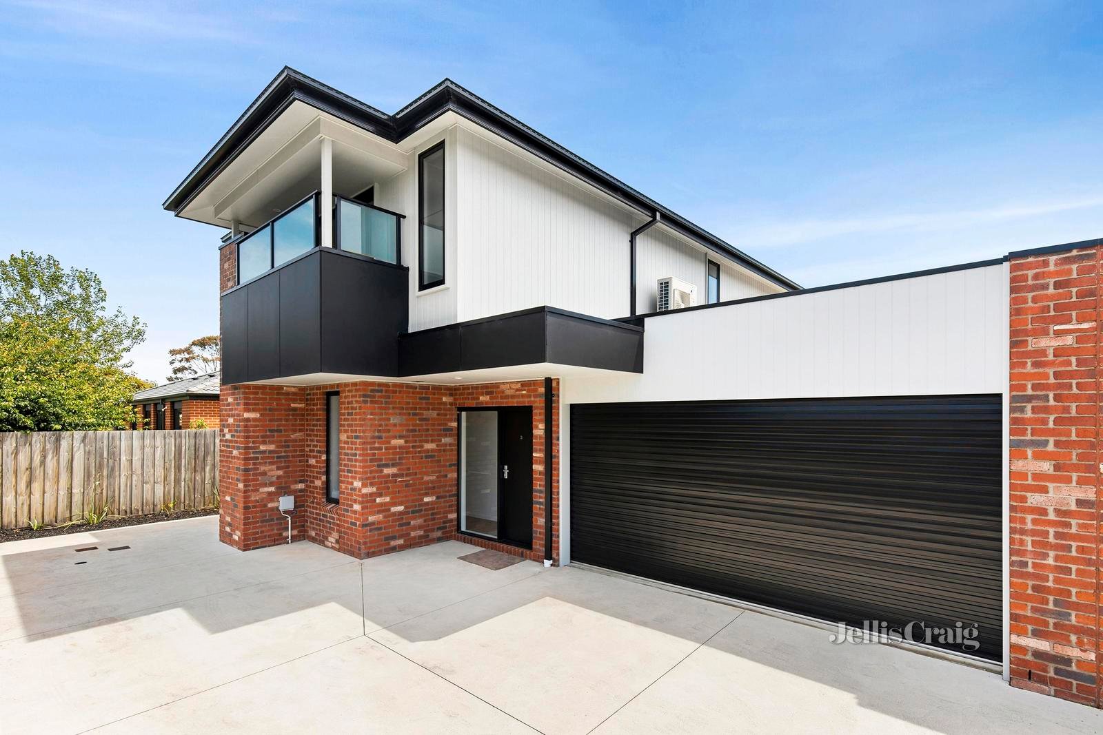 3/102 Helms Street, Newcomb image 1