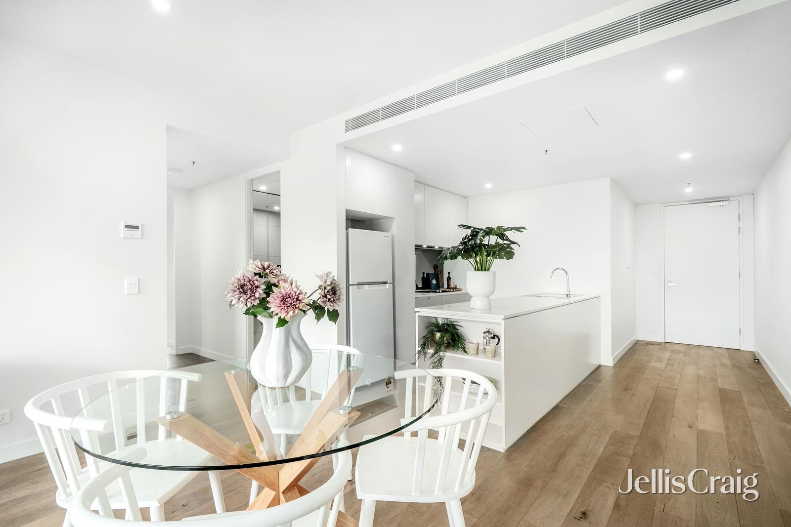 310/3 Tannock Street, Balwyn North image 2