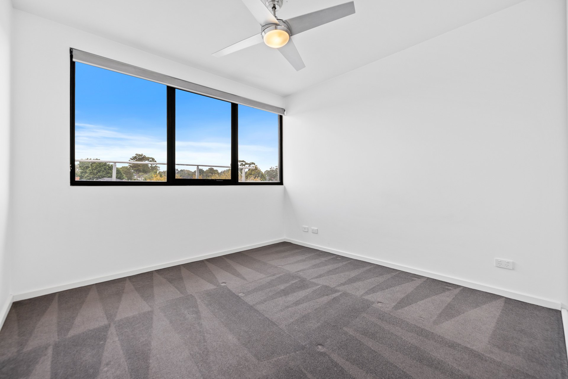310/300 Middleborough Road, Blackburn image 6
