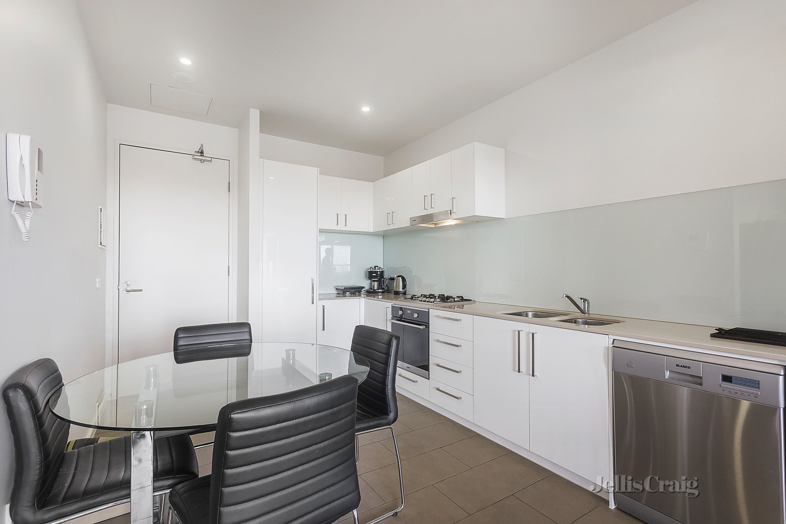 310/339 Mitcham Road, Mitcham image 3