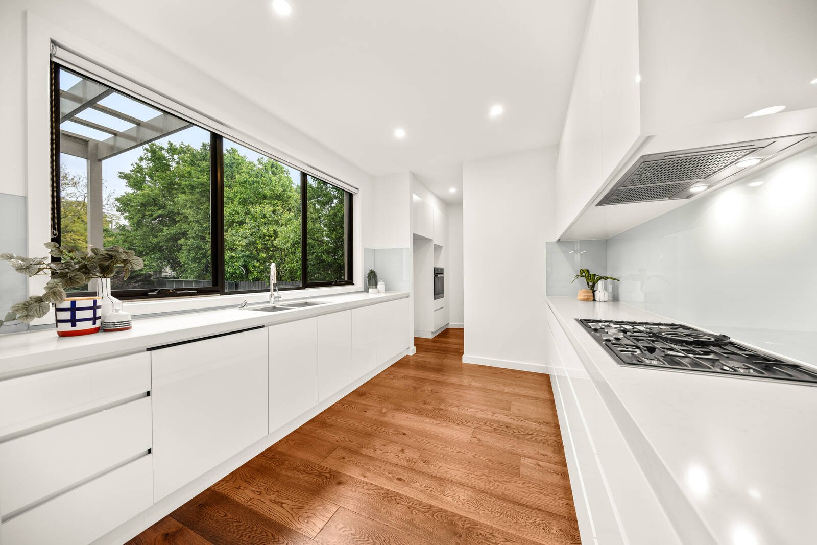 Property Gallery Thumbnail 8