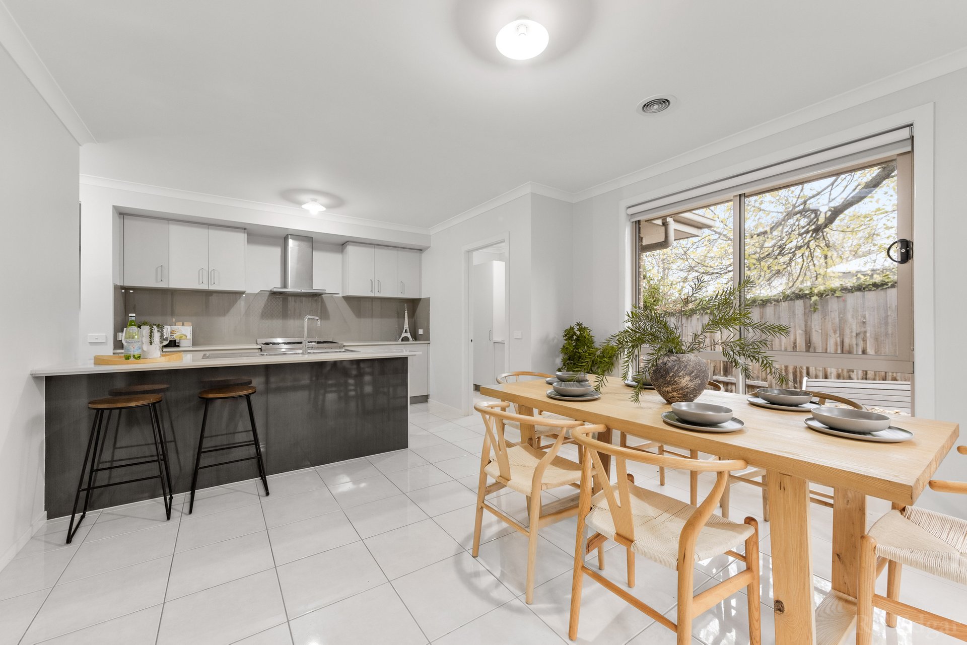 Property Gallery Thumbnail 7