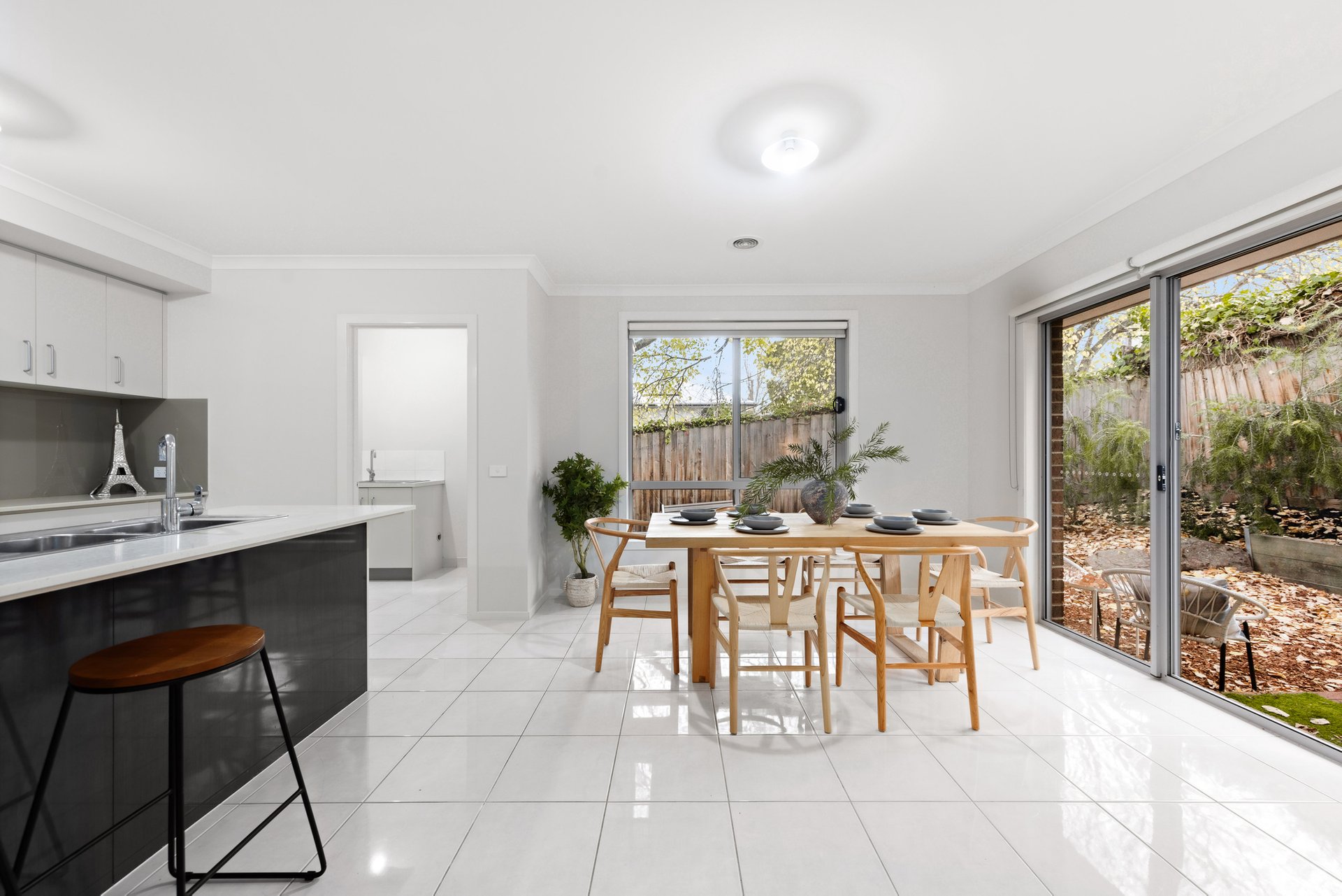 Property Gallery Thumbnail 9