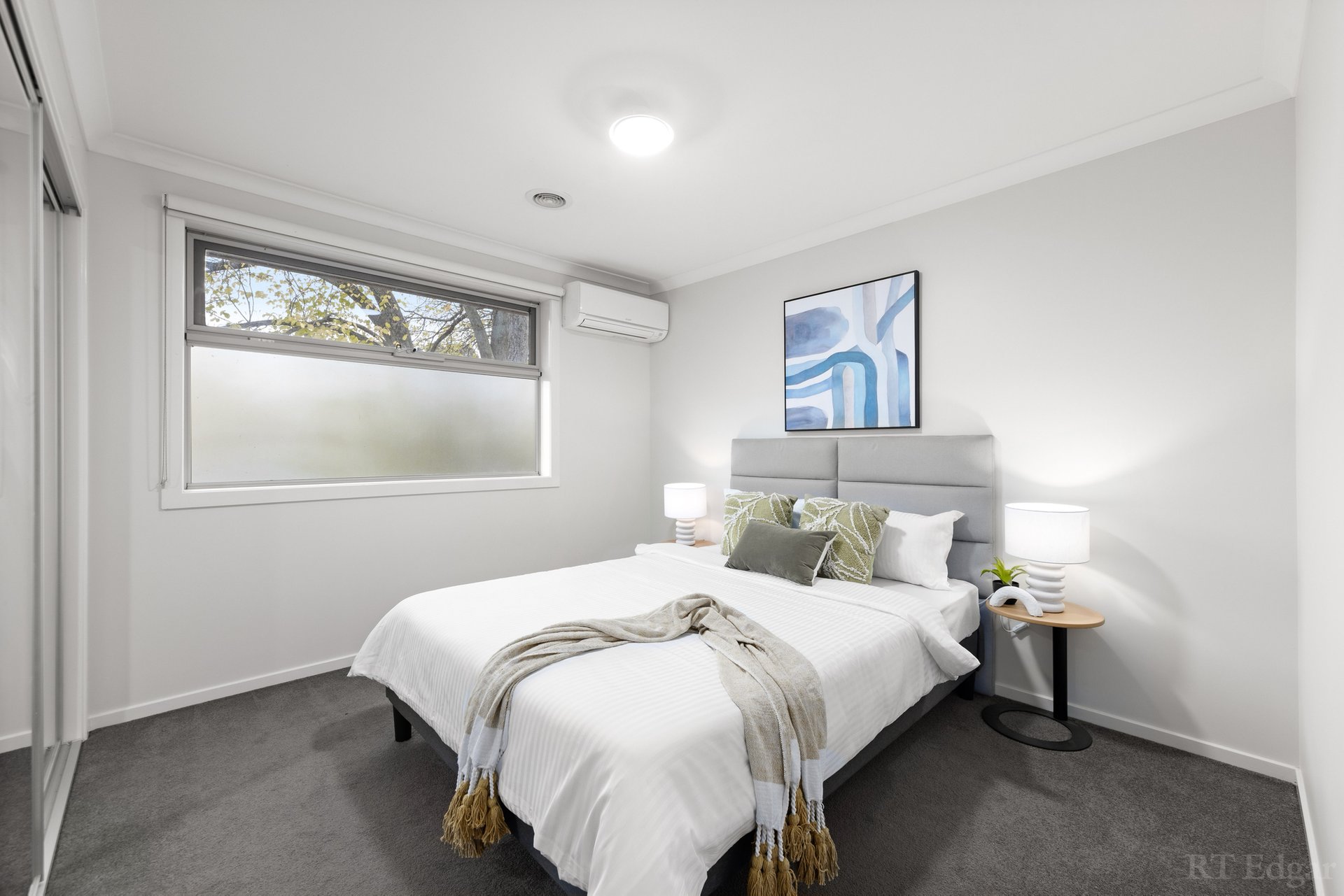 Property Gallery Thumbnail 12
