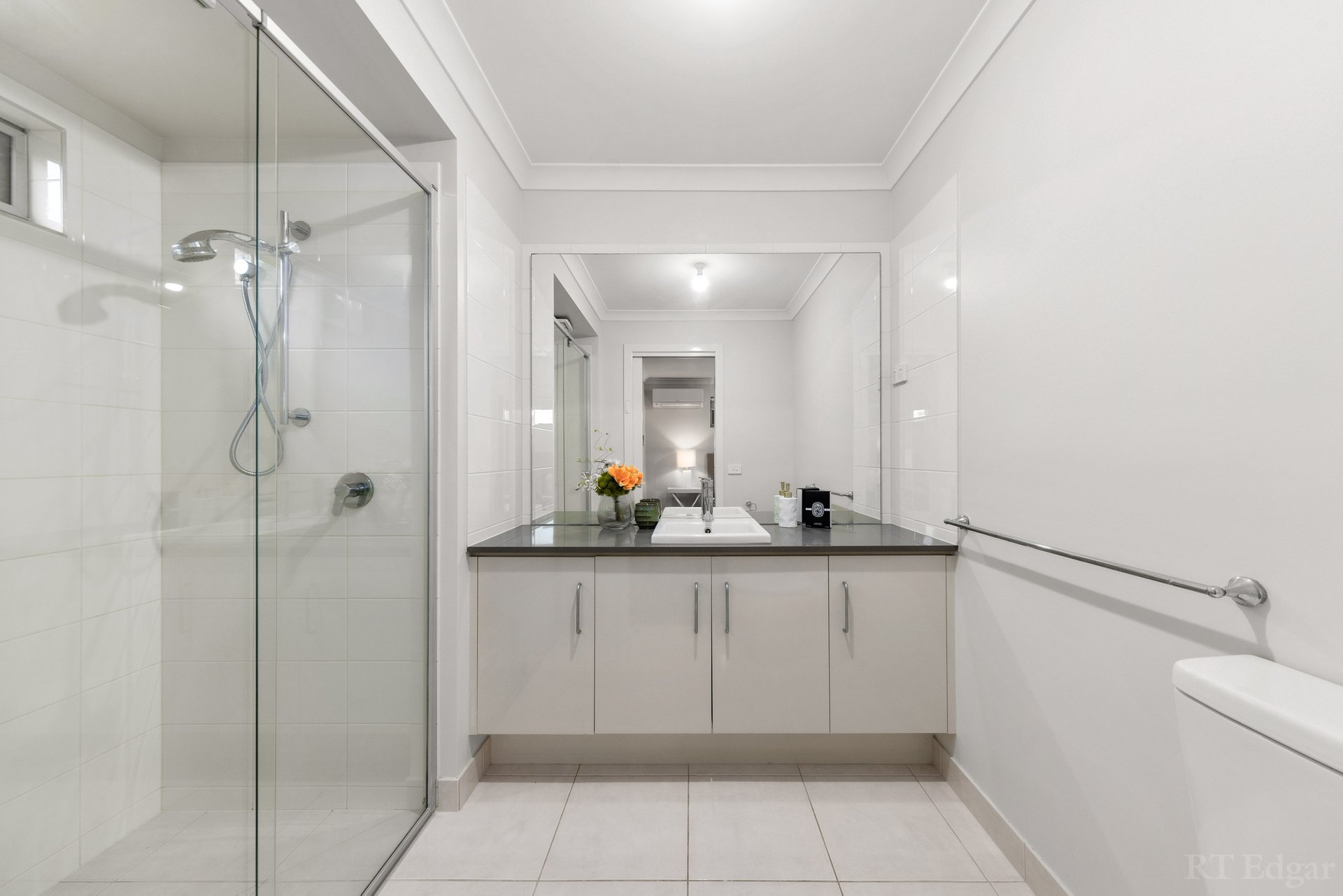 Property Gallery Thumbnail 13