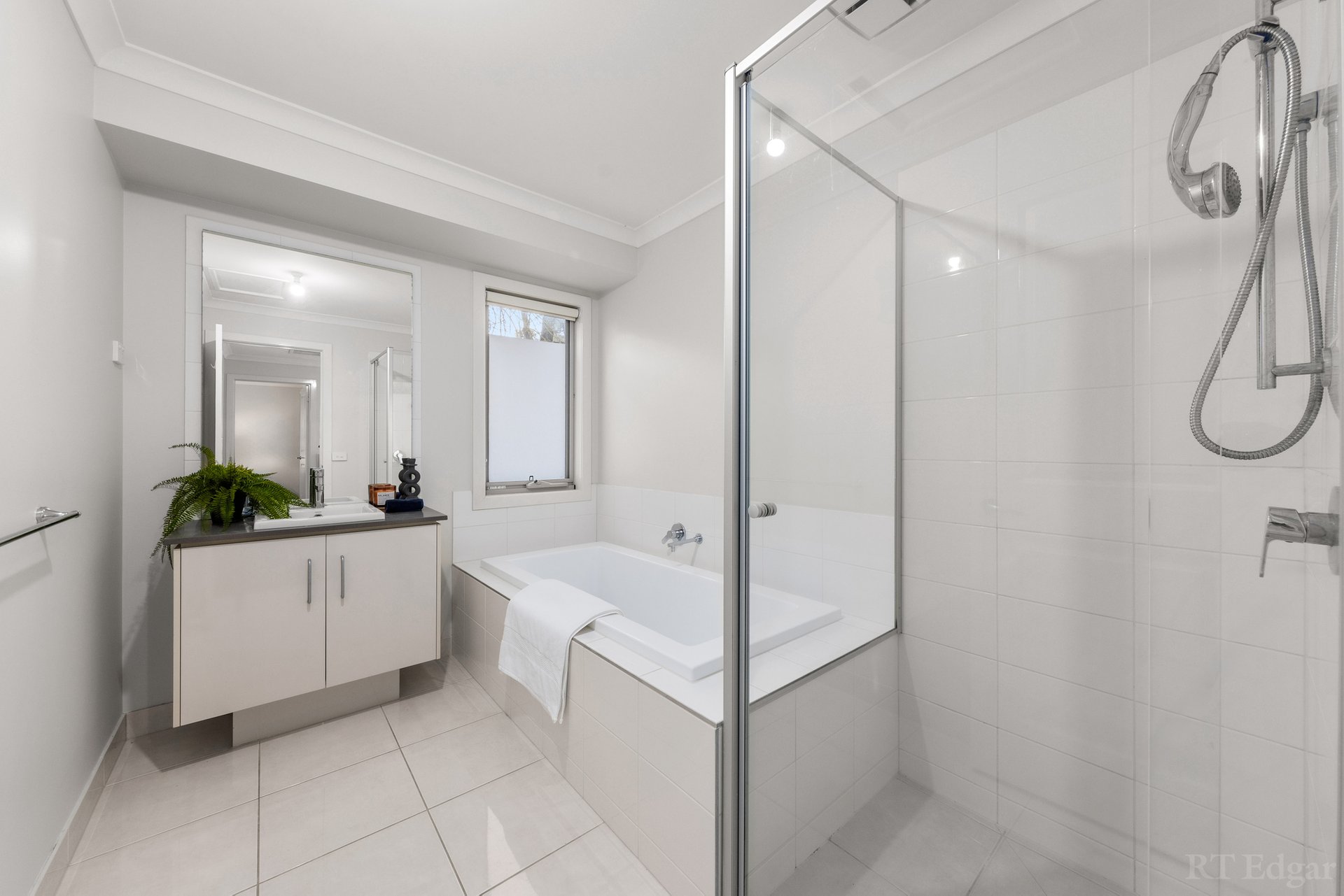 Property Gallery Thumbnail 14