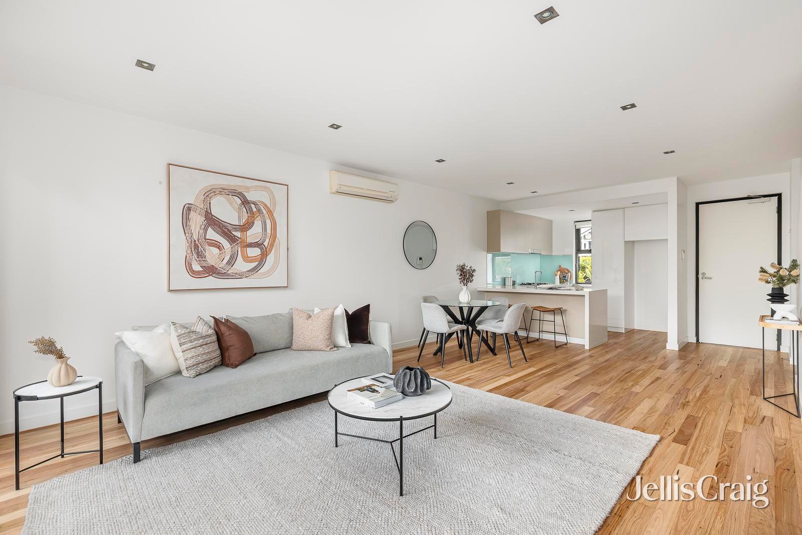 3/109 Asling Street, Brighton image 3