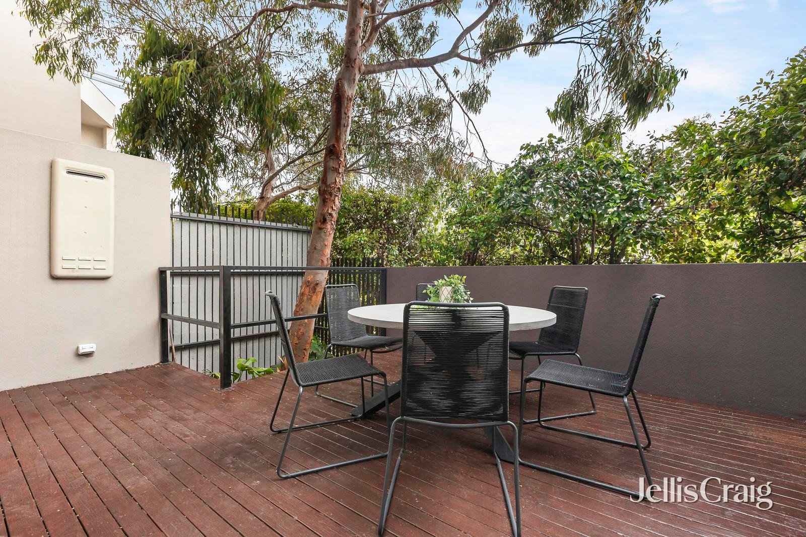 3/109 Asling Street, Brighton image 9