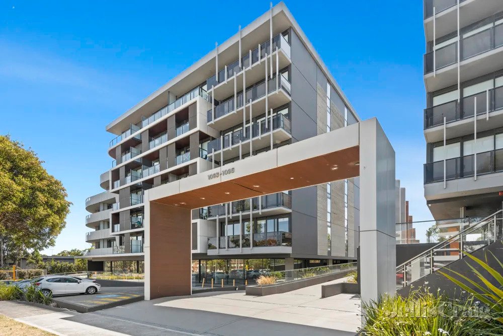 310B/1093 Plenty Road, Bundoora image 1