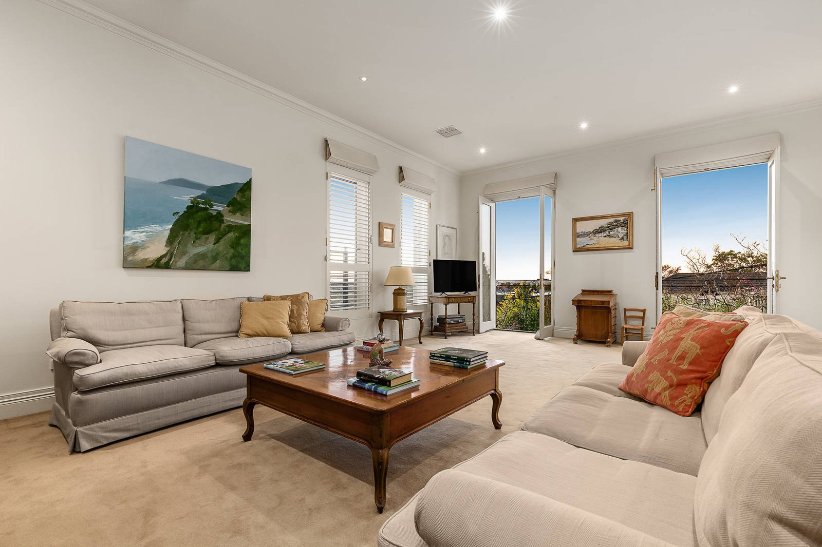Property Gallery Thumbnail 3