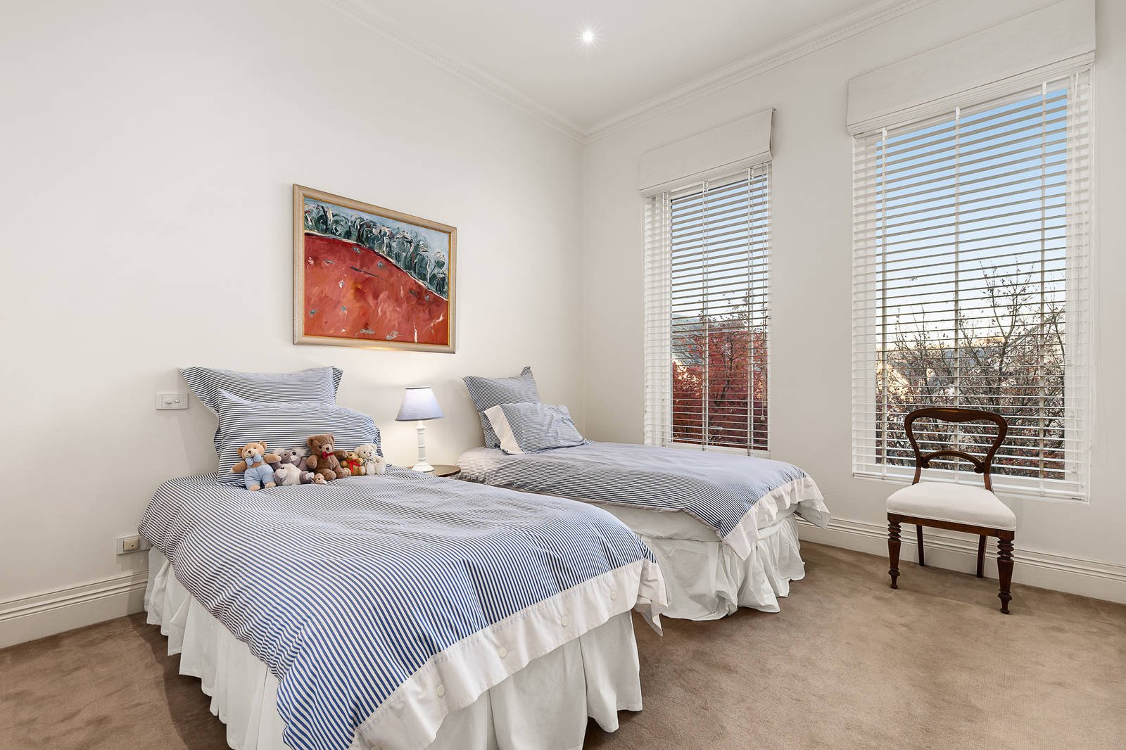 Property Gallery Thumbnail 9