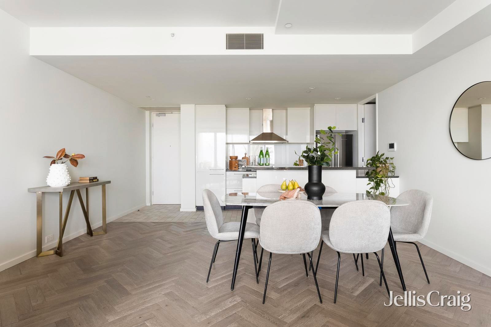 31/1 Beach Street, Port Melbourne image 5