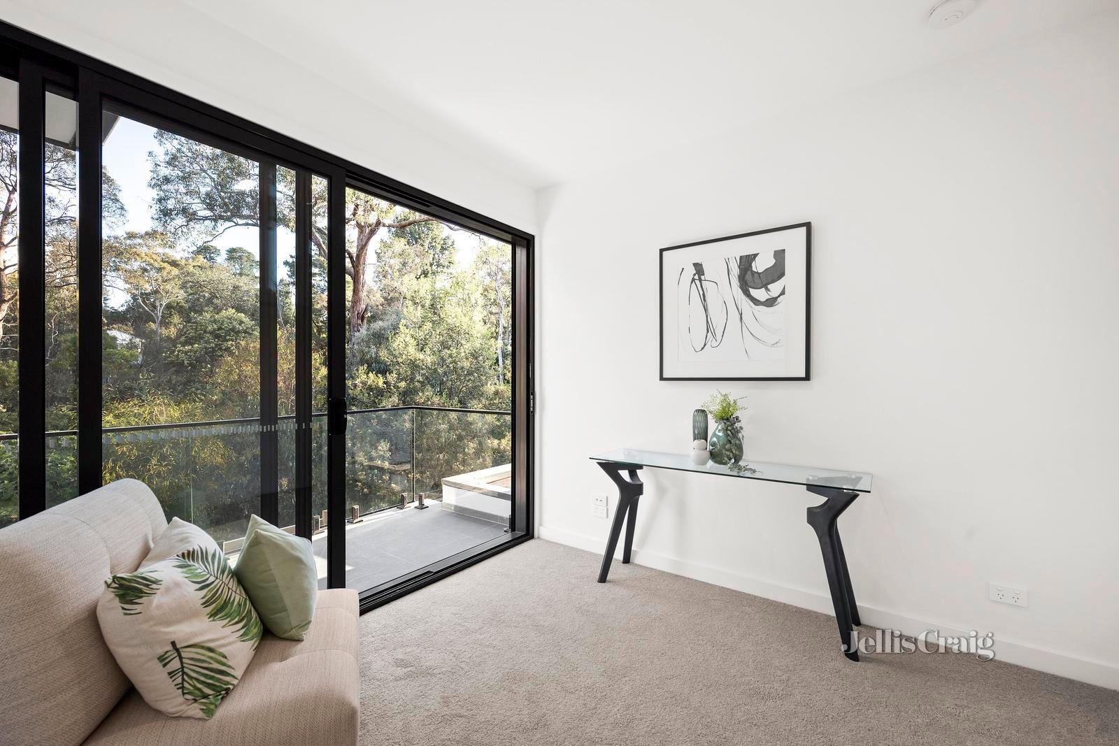 3/11 Bedford Court, Heathmont image 12