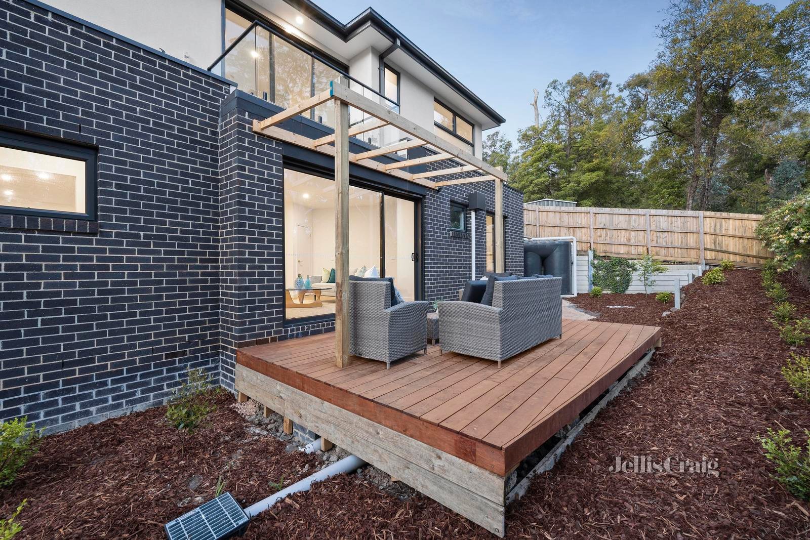 3/11 Bedford Court, Heathmont image 14