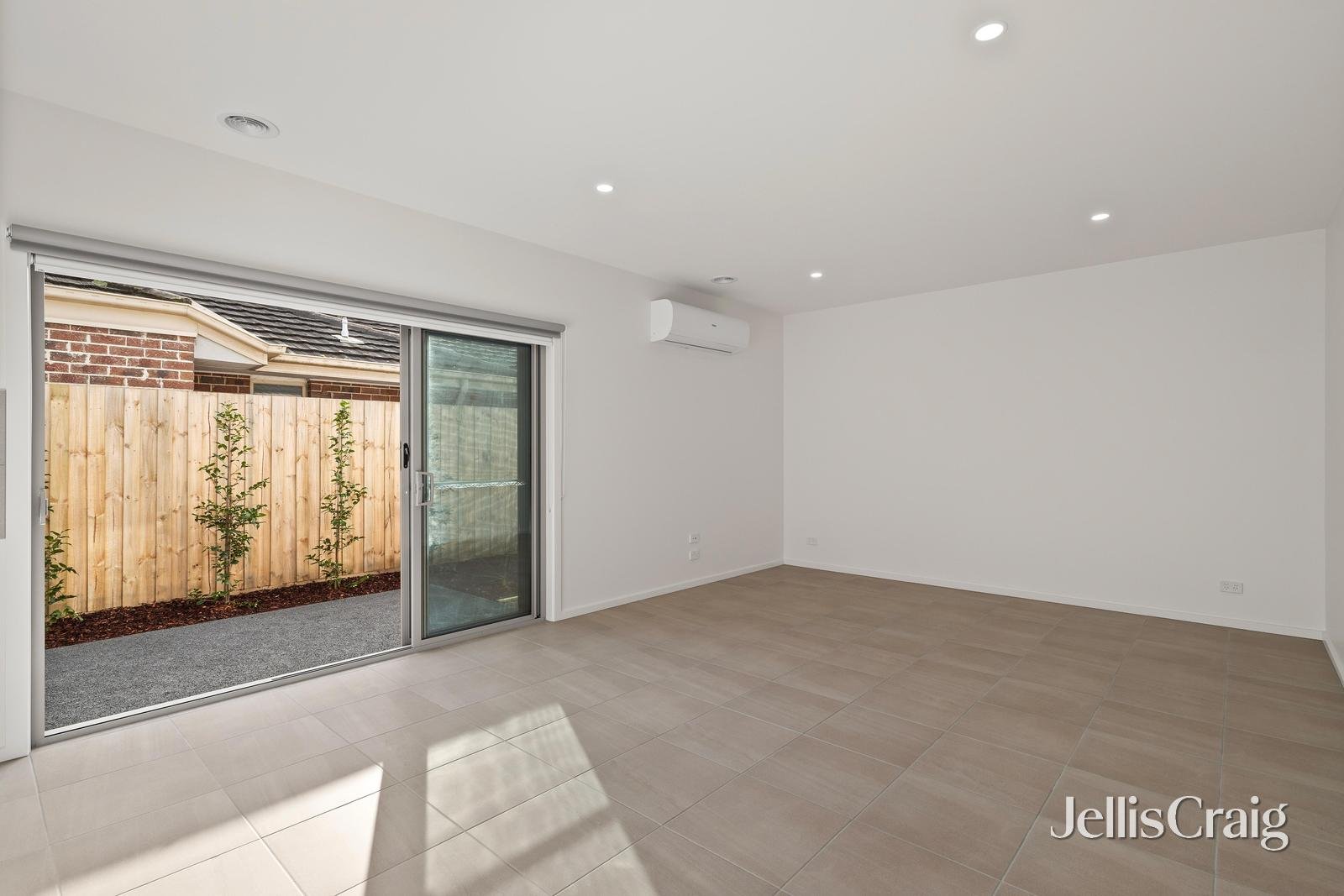 3/11 Caroline Street, Kilsyth image 3