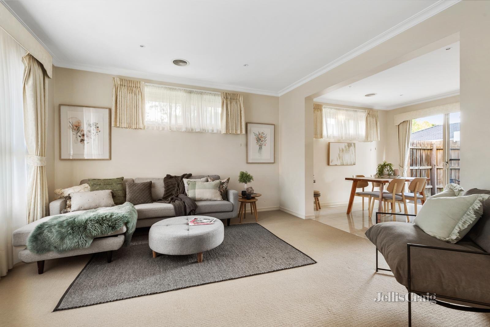 3/11 Chippewa Avenue, Donvale image 2