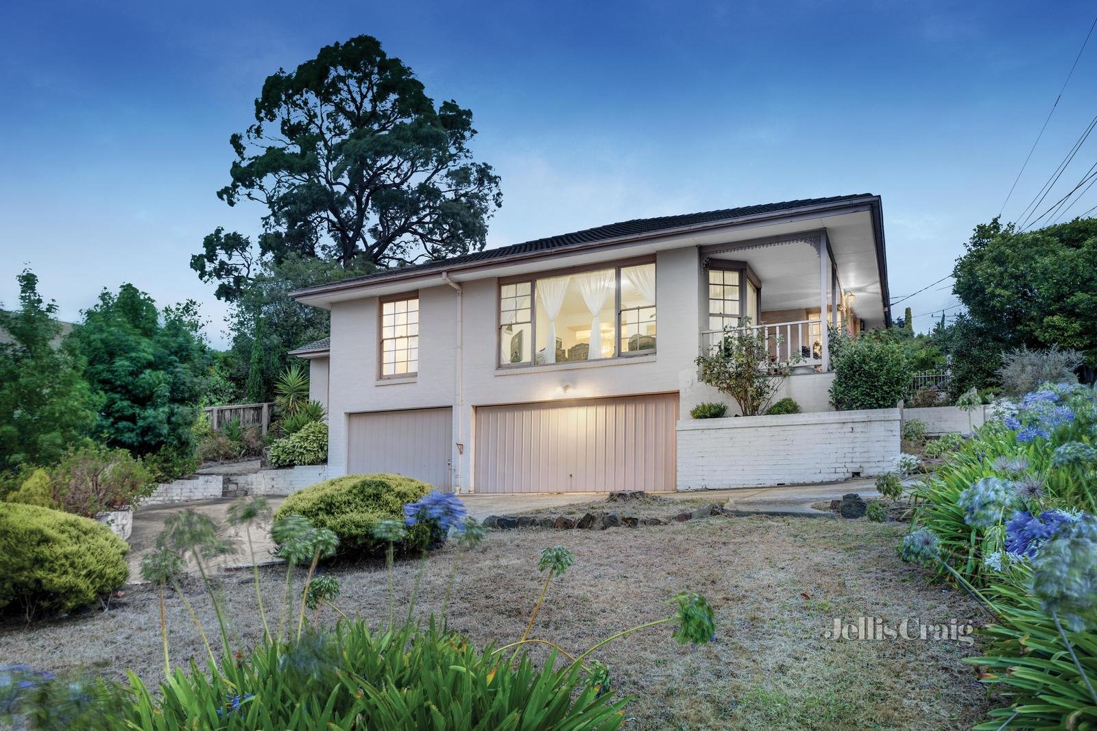 311 Gallaghers Road, Glen Waverley image 2