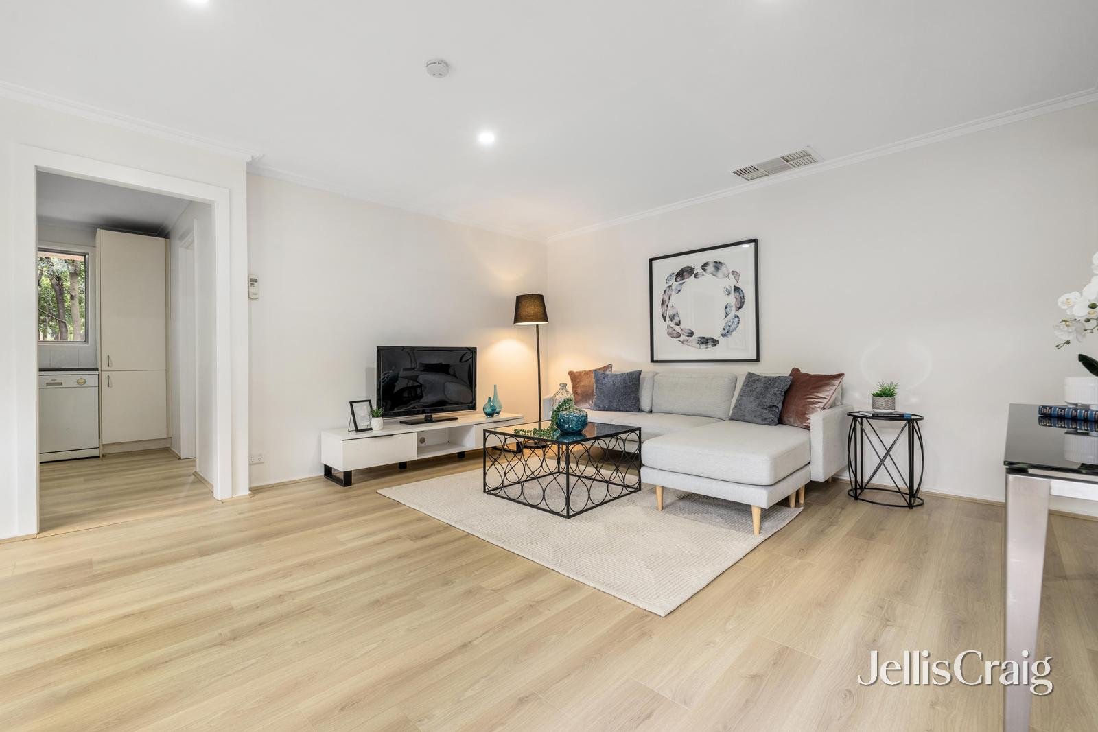 3/11 Ian Grove, Burwood image 3