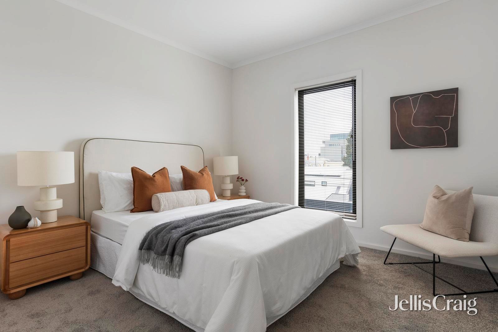 3/11 Langwells Parade, Northcote image 9