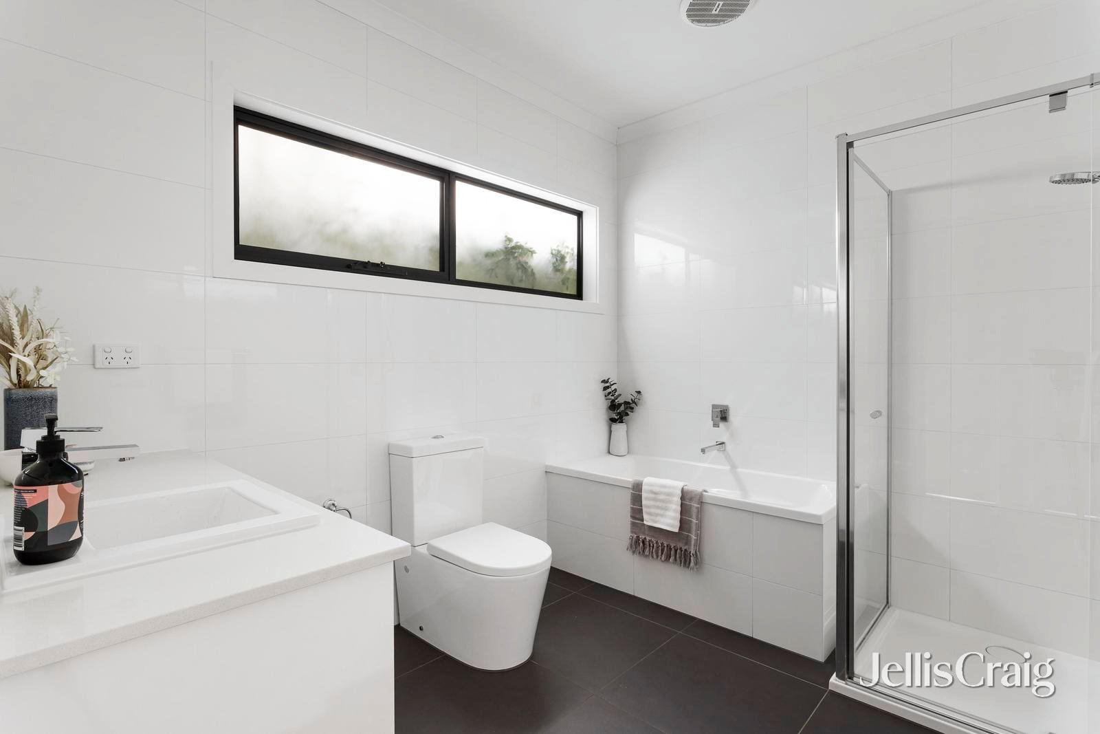 3/11 Mihil Street, Preston image 8