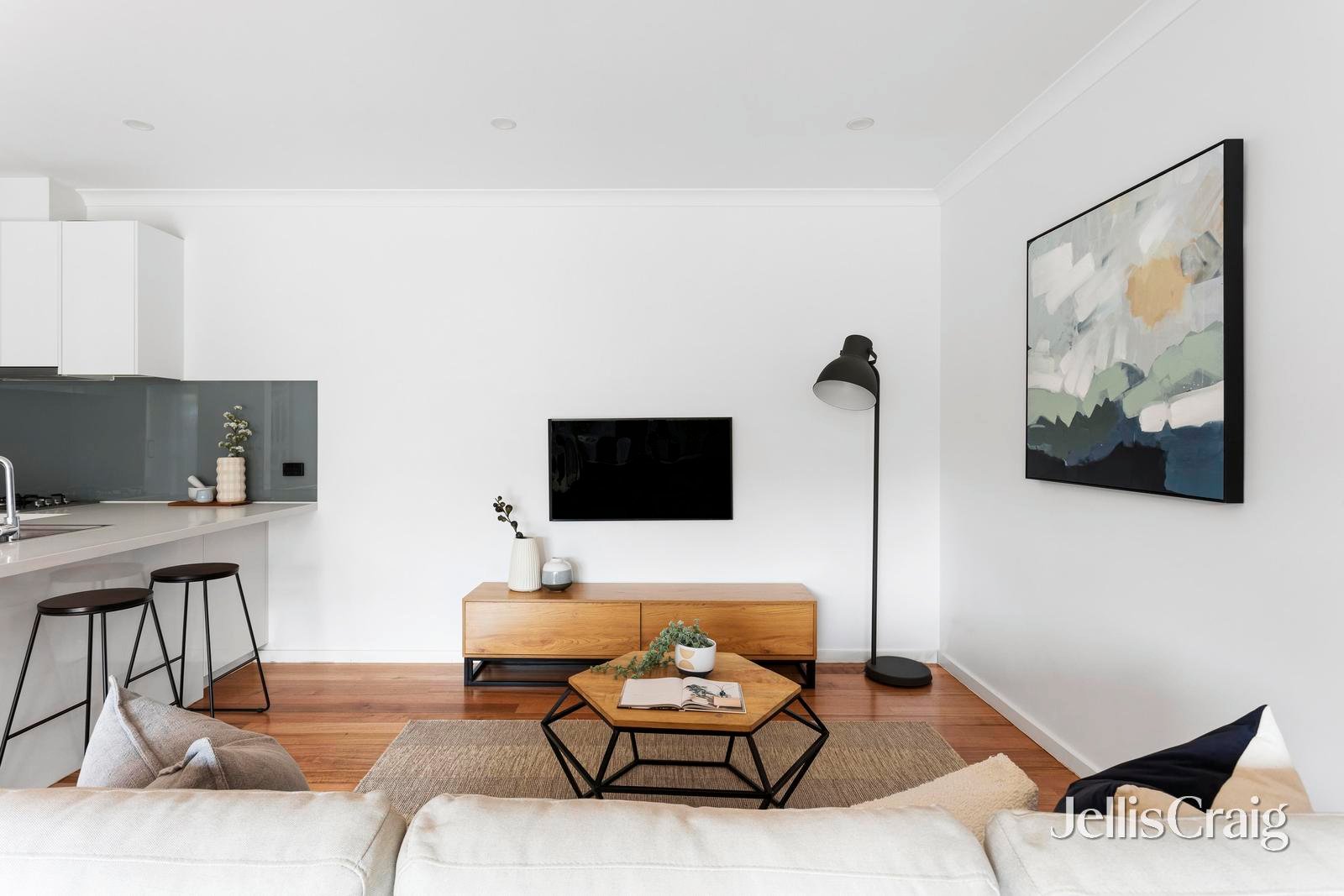 3/11 Mihil Street, Preston image 1