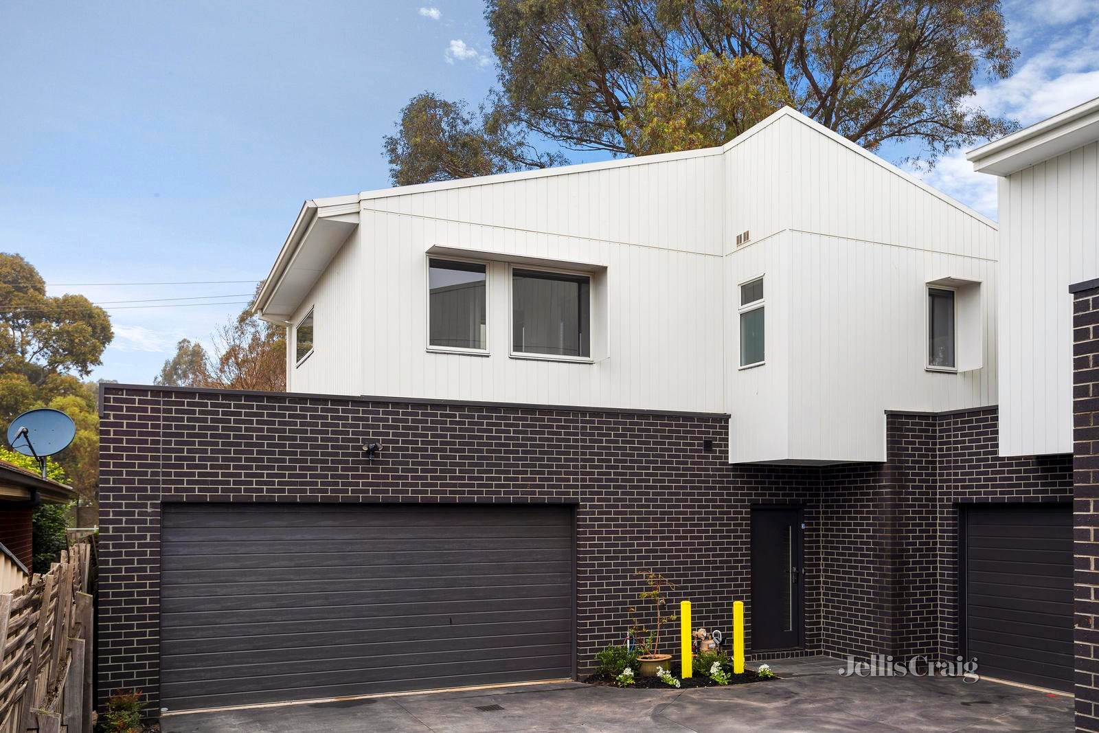 3/11 Paul Street, Doncaster image 1