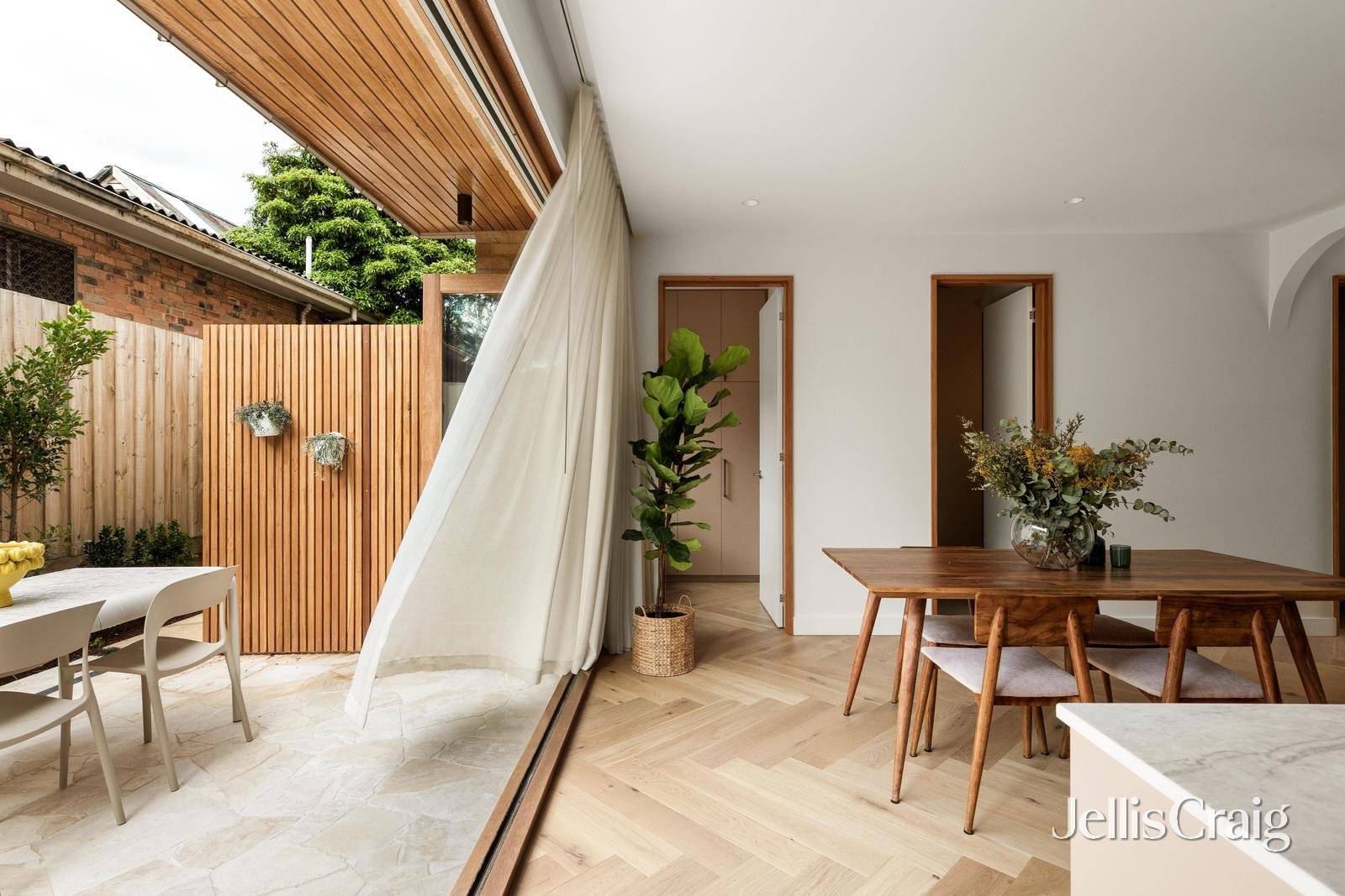 3/11 Pender Street, Thornbury image 4