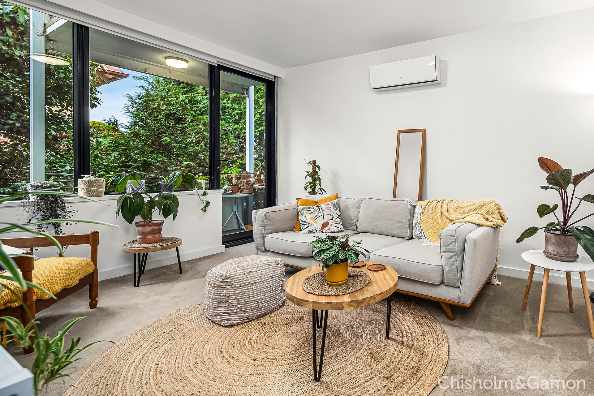 3/11 Selwyn Avenue, Elwood image 1