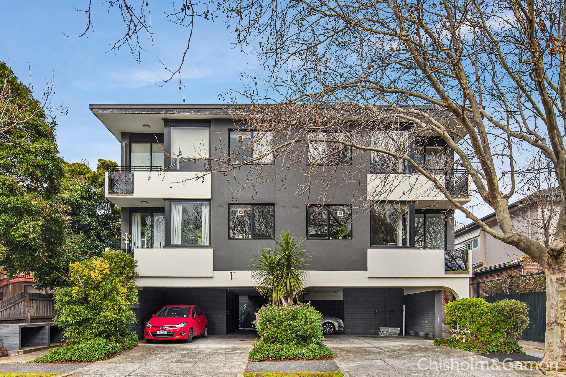 3/11 Selwyn Avenue, Elwood image 2
