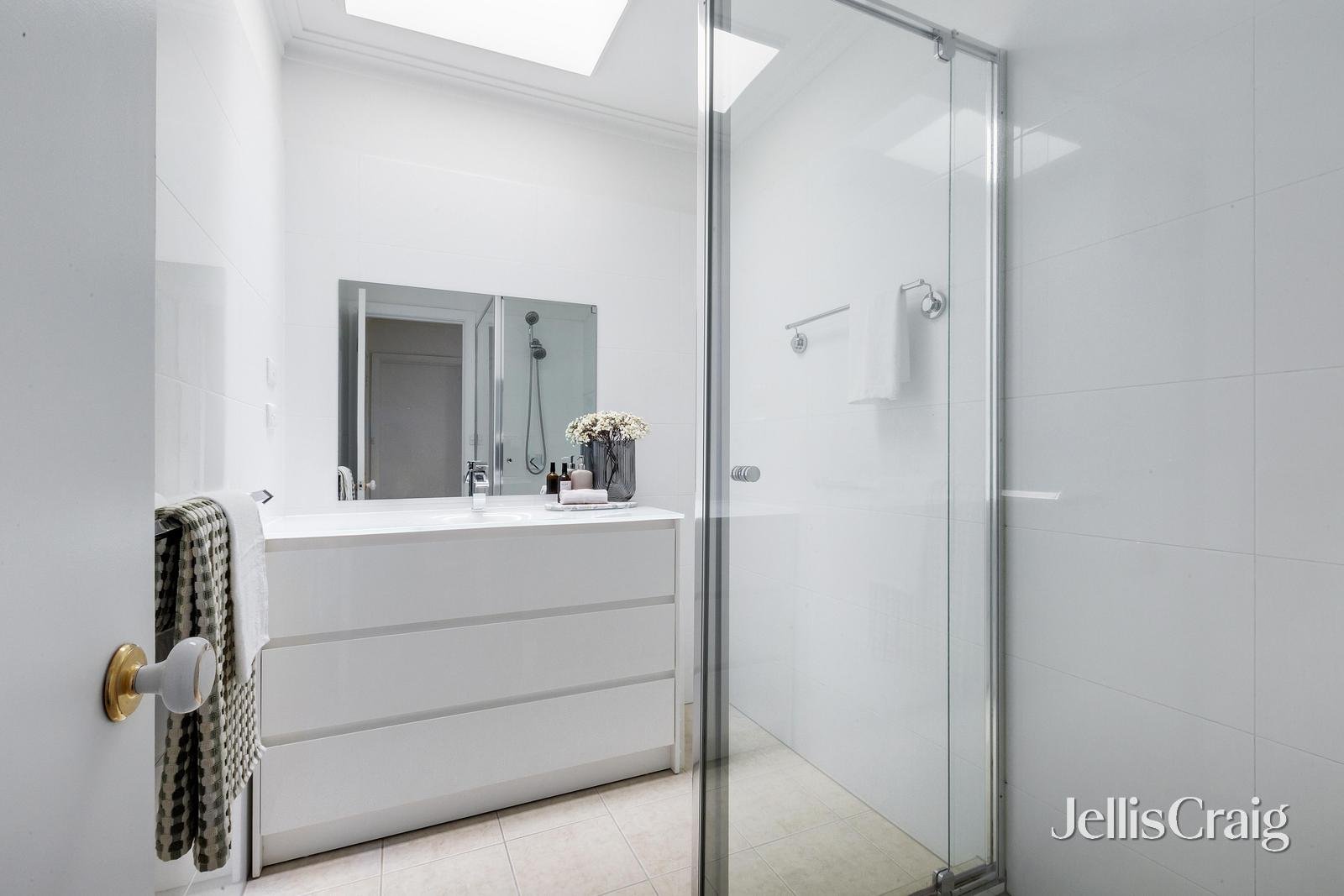 3/11 Silverdale Road, Eaglemont image 8