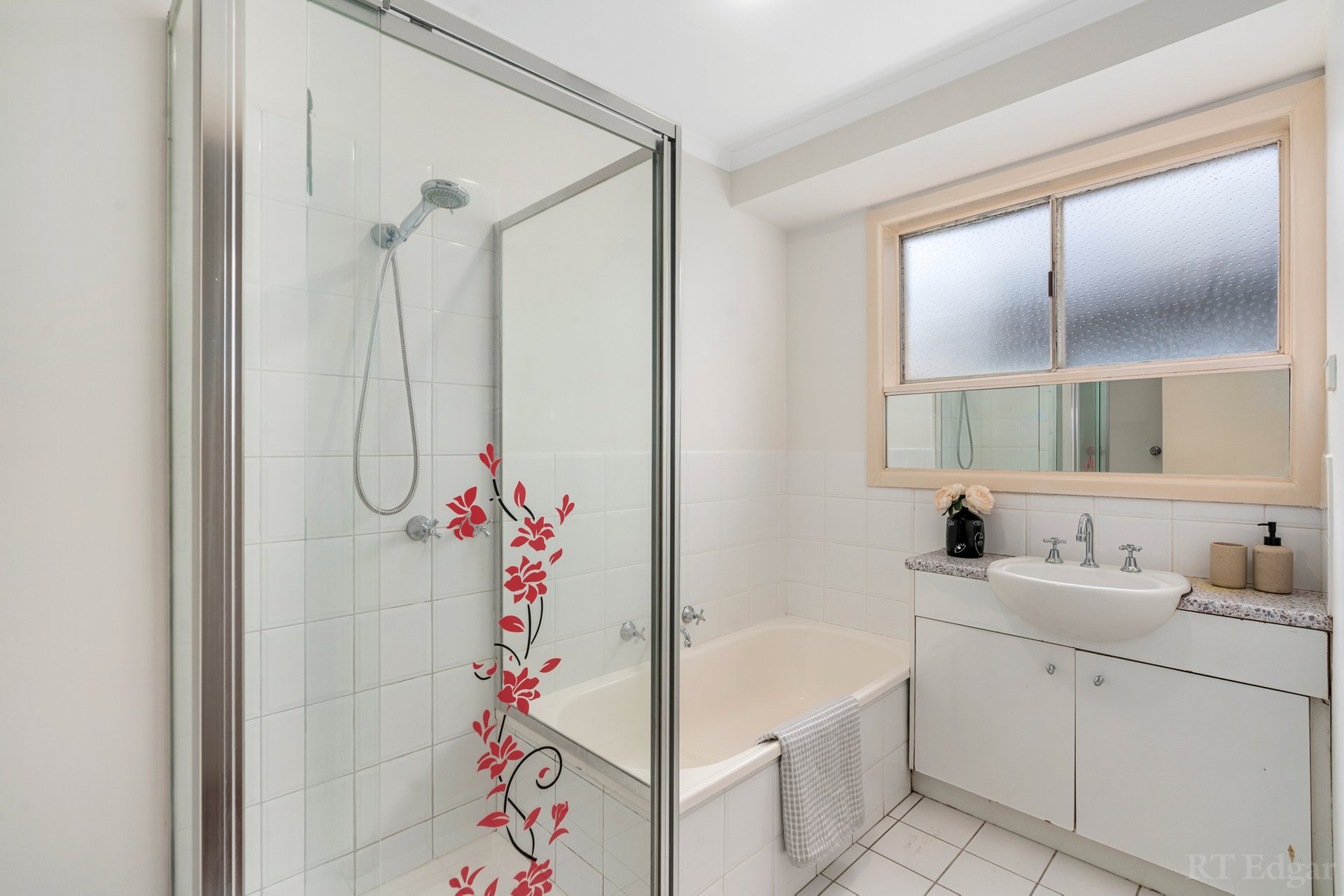 Property Gallery Thumbnail 8