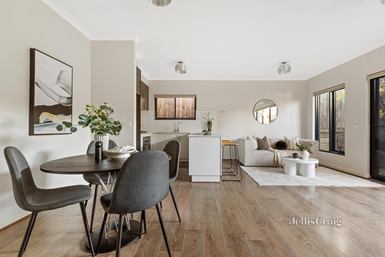 3/110-112 Nell Street, Greensborough image 2