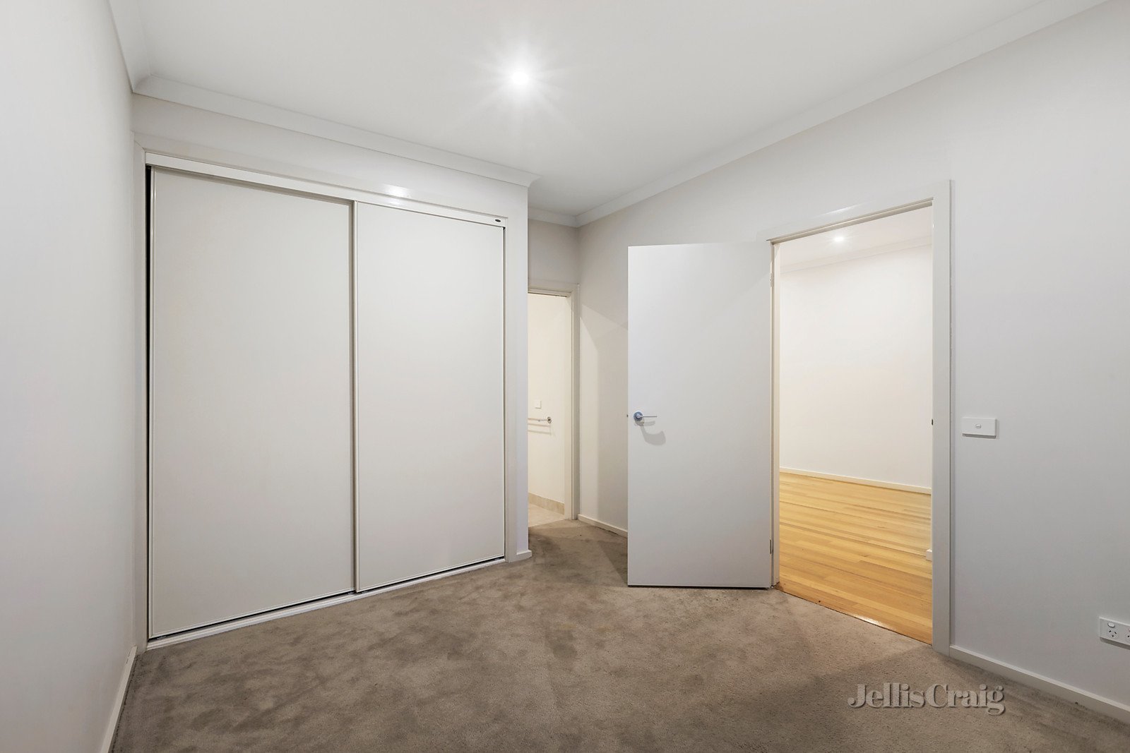 3/110-112 Neville Street, Carnegie image 9