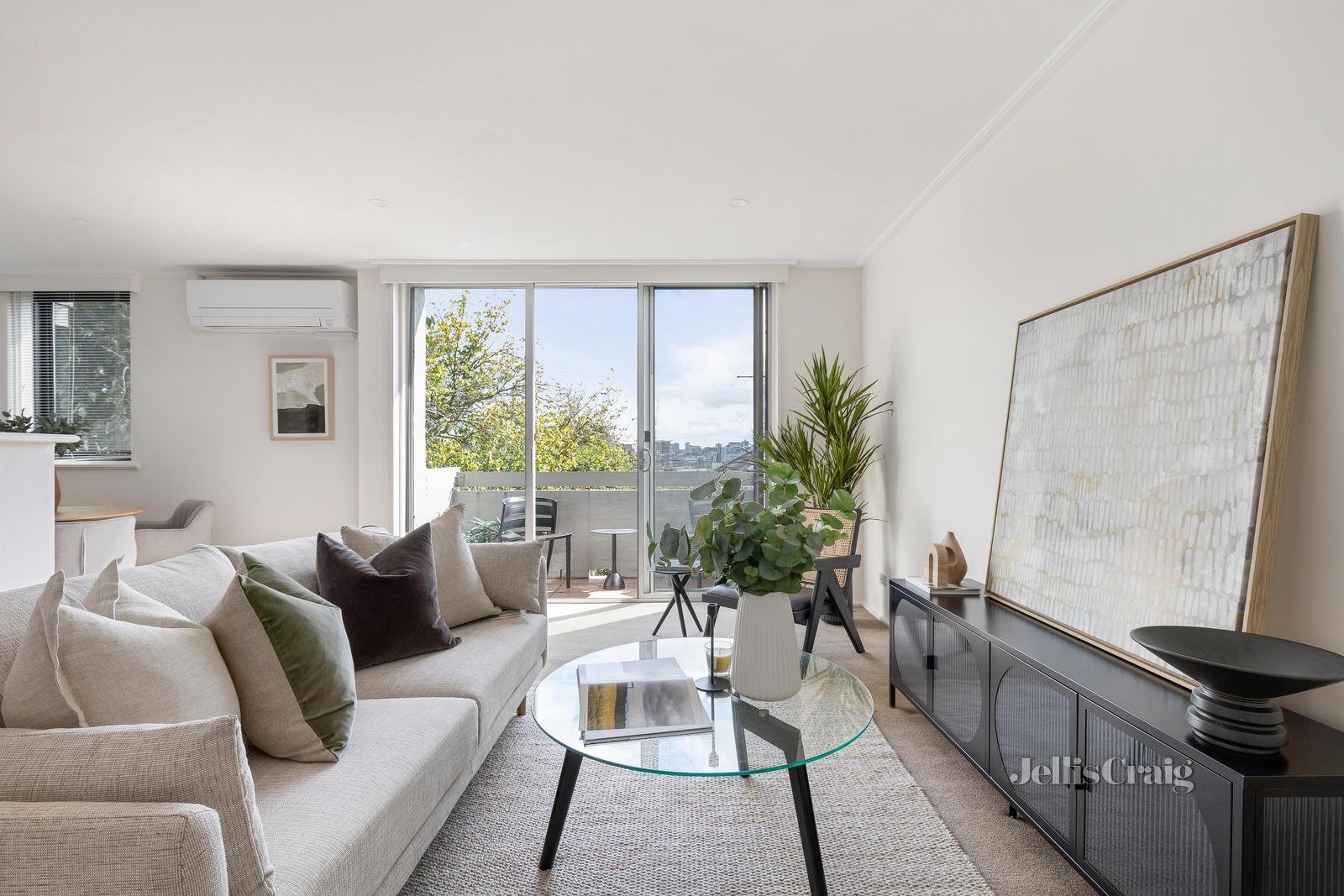 3/110 Caroline Street, South Yarra image 1