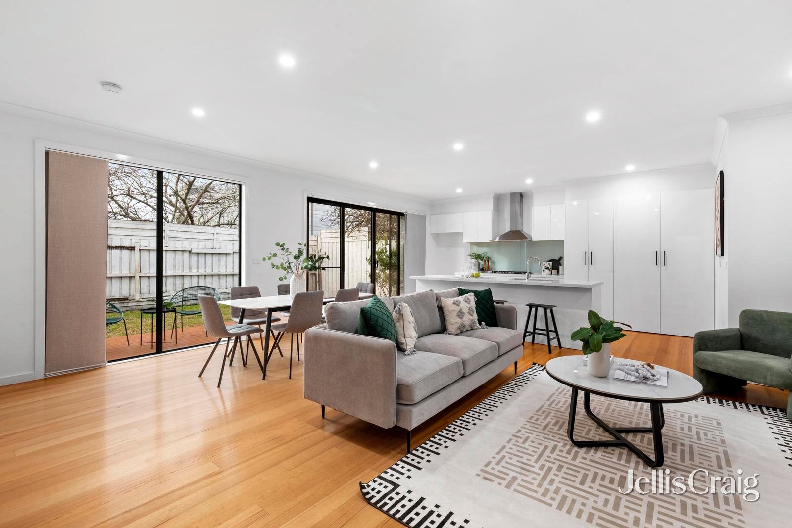 3/111 Lemont Avenue, Mount&nbsp;Waverley image 1