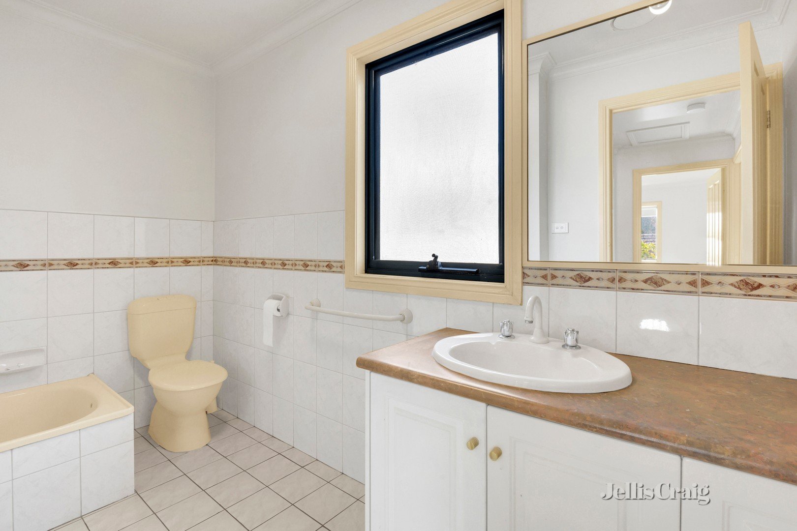 3/111 Melville Road, Brunswick West image 9