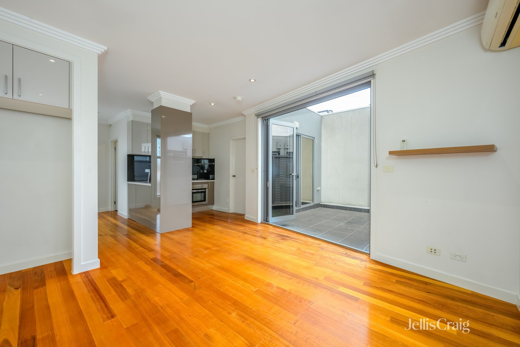 3/111 Victoria Street, Brunswick&nbsp;East image 2
