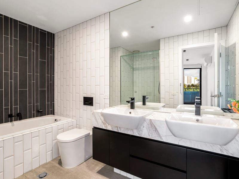 Property Gallery Thumbnail 6