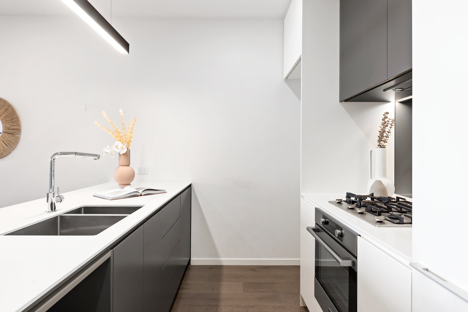 Property Gallery Thumbnail 3
