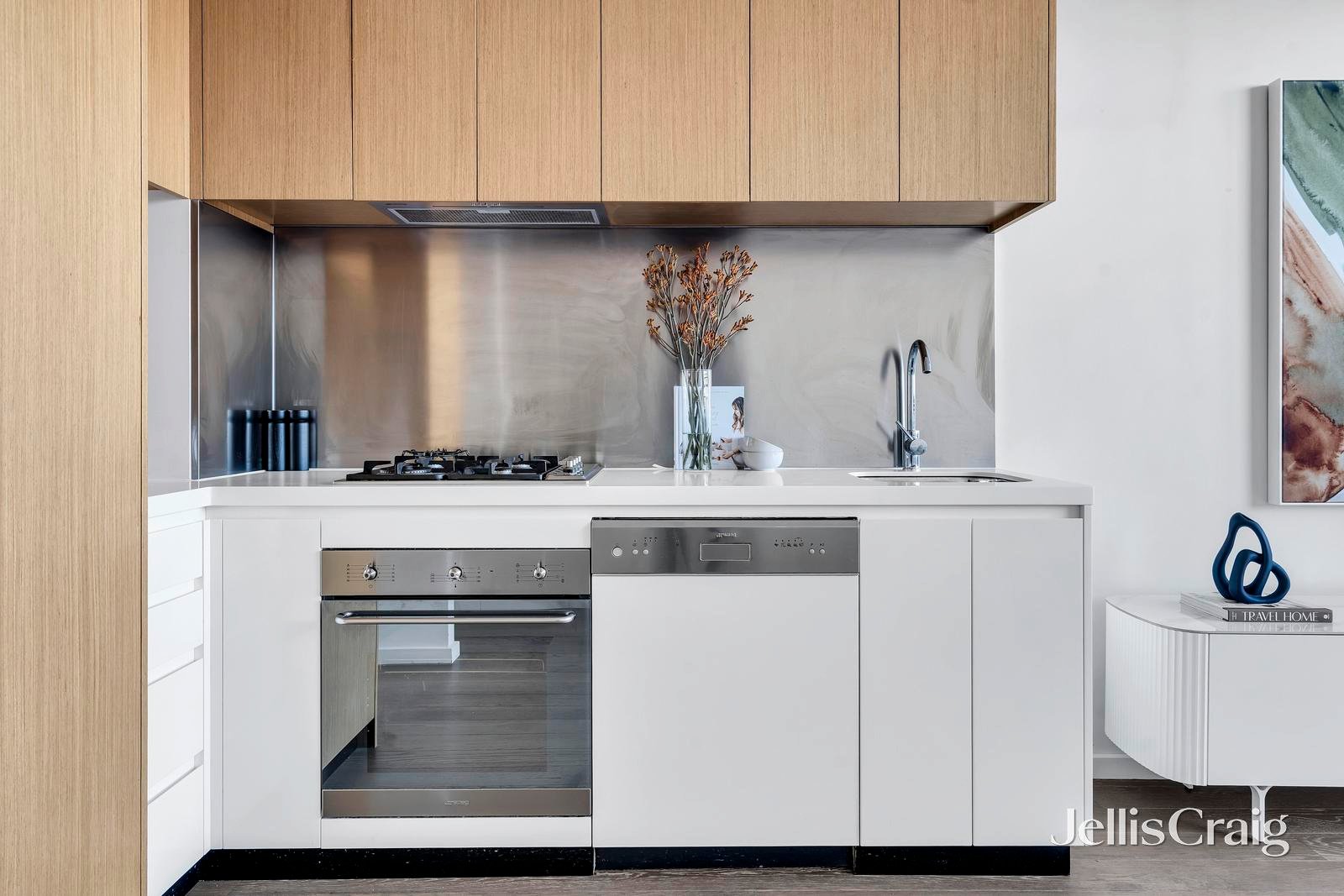 311/200 Lygon Street, Brunswick East image 3