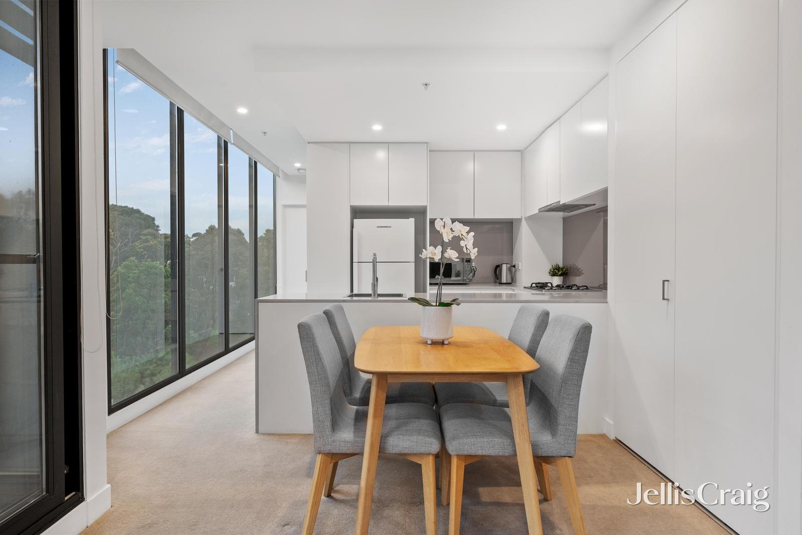 311/251 Canterbury Road, Forest Hill image 4