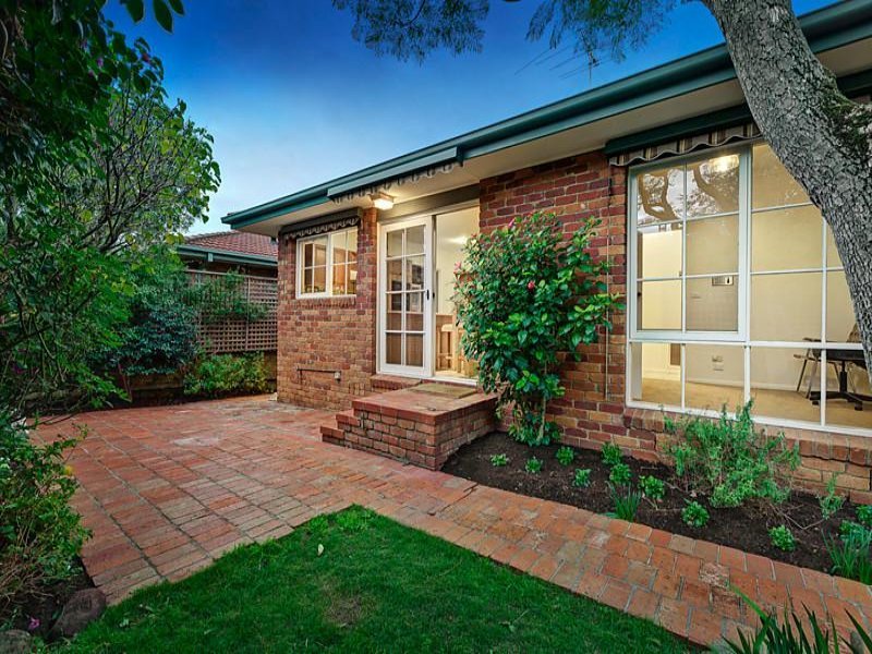 3/113 Normanby Road, Kew image 3