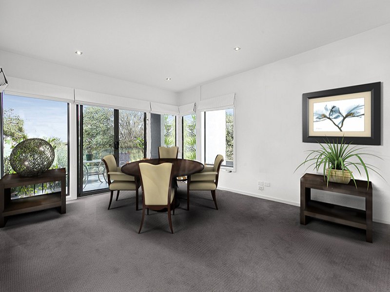 3/113 Ormond Esplanade, Elwood image 8