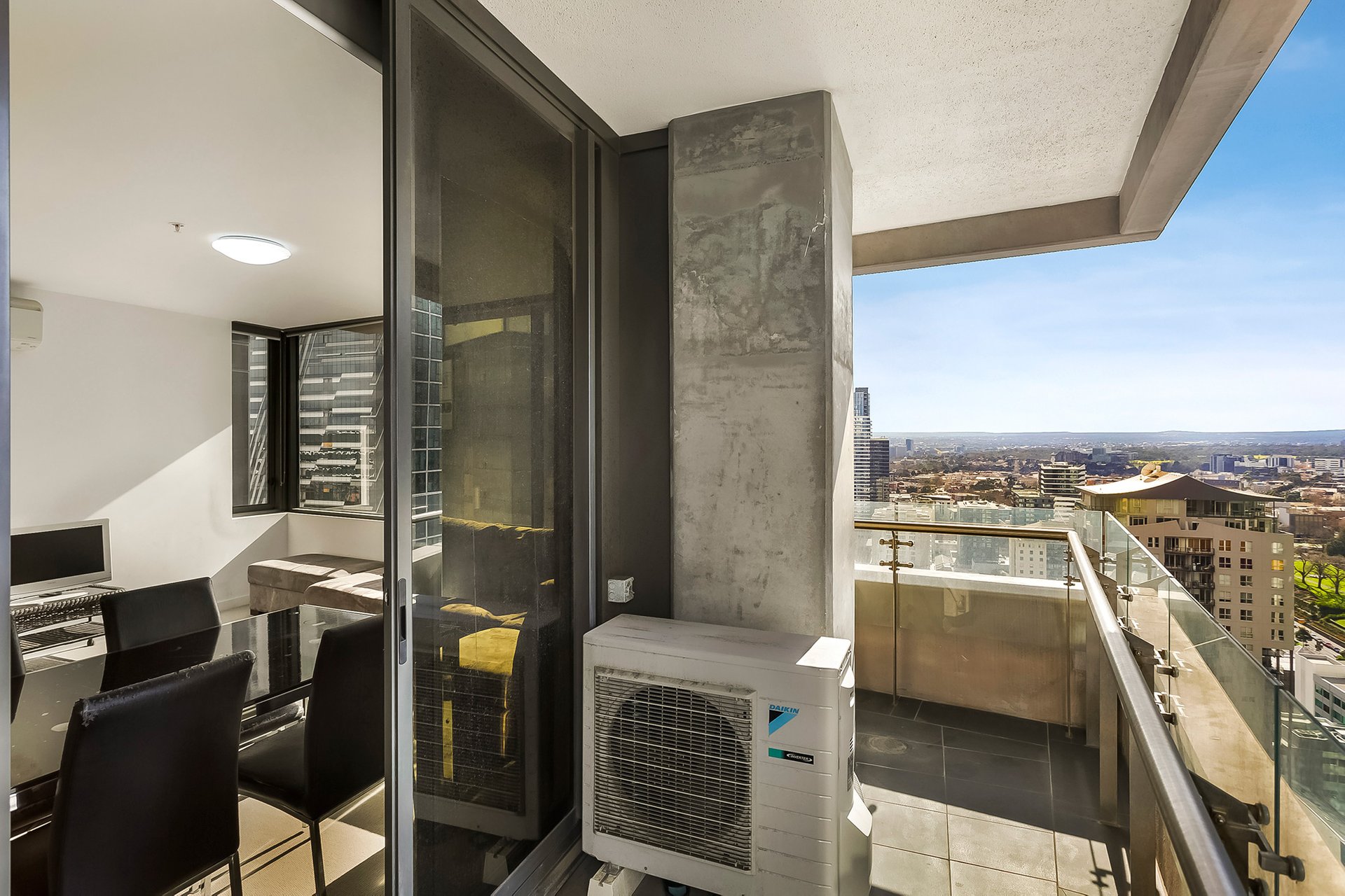 Property Gallery Thumbnail 7