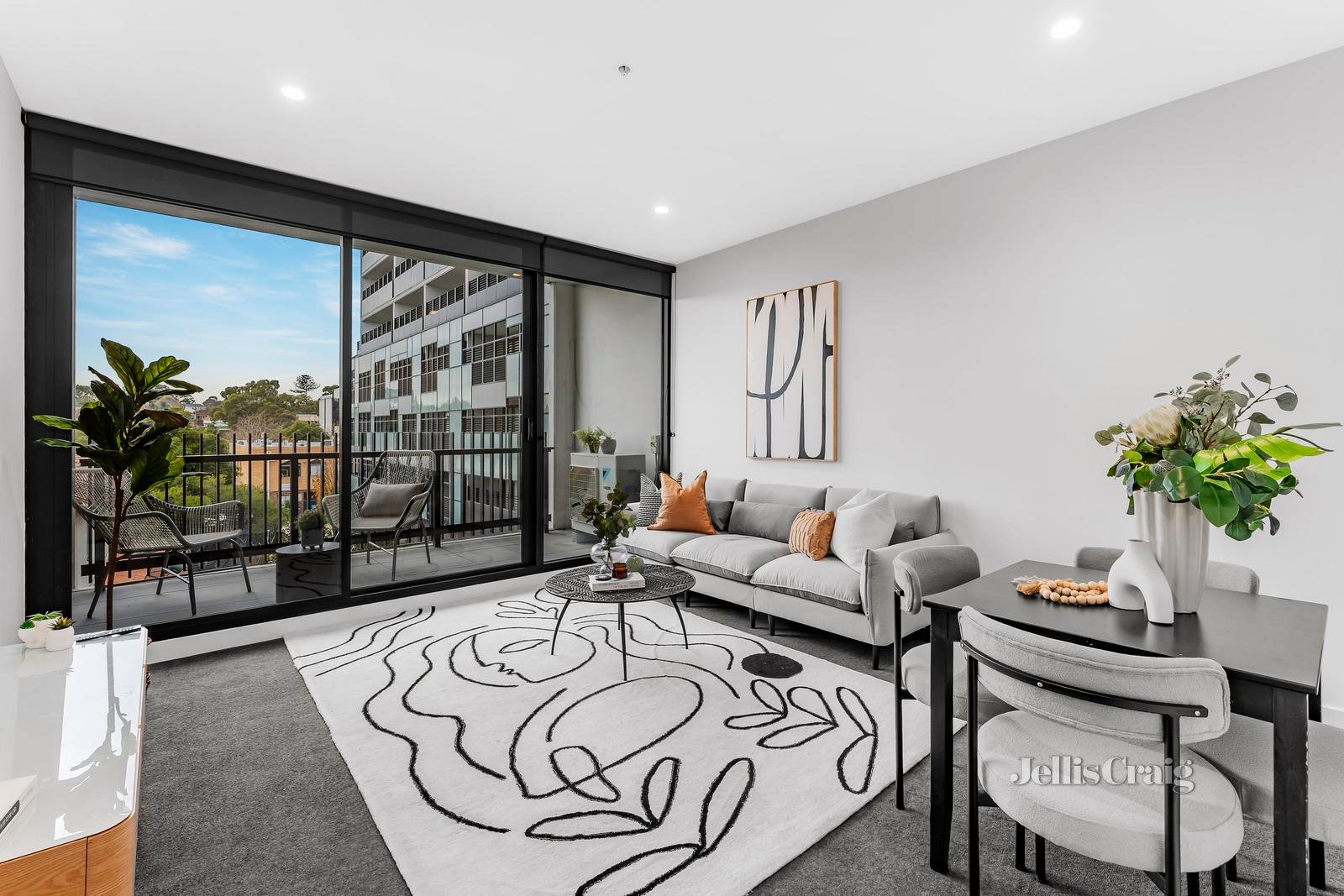 311/5-7 Irving Avenue, Box Hill image 2